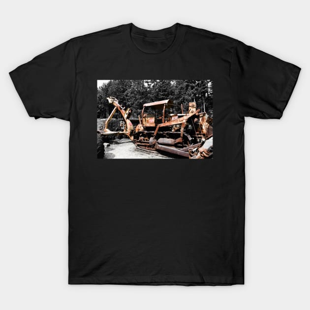 1937 RD-7 Caterpillar and tracked Logging Arch T-Shirt by Steves-Pics